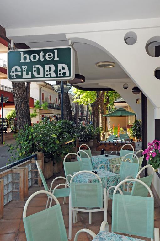 Hotel Flora Μπελάρια-Ιτζέα Μαρίνα Εξωτερικό φωτογραφία